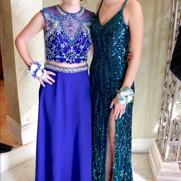 Renaissance Collection Prom Dress - Size Medium - Picture 4 of 4